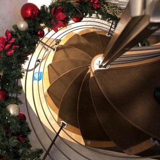 Ковровые накладки-ступеньки на лестницу